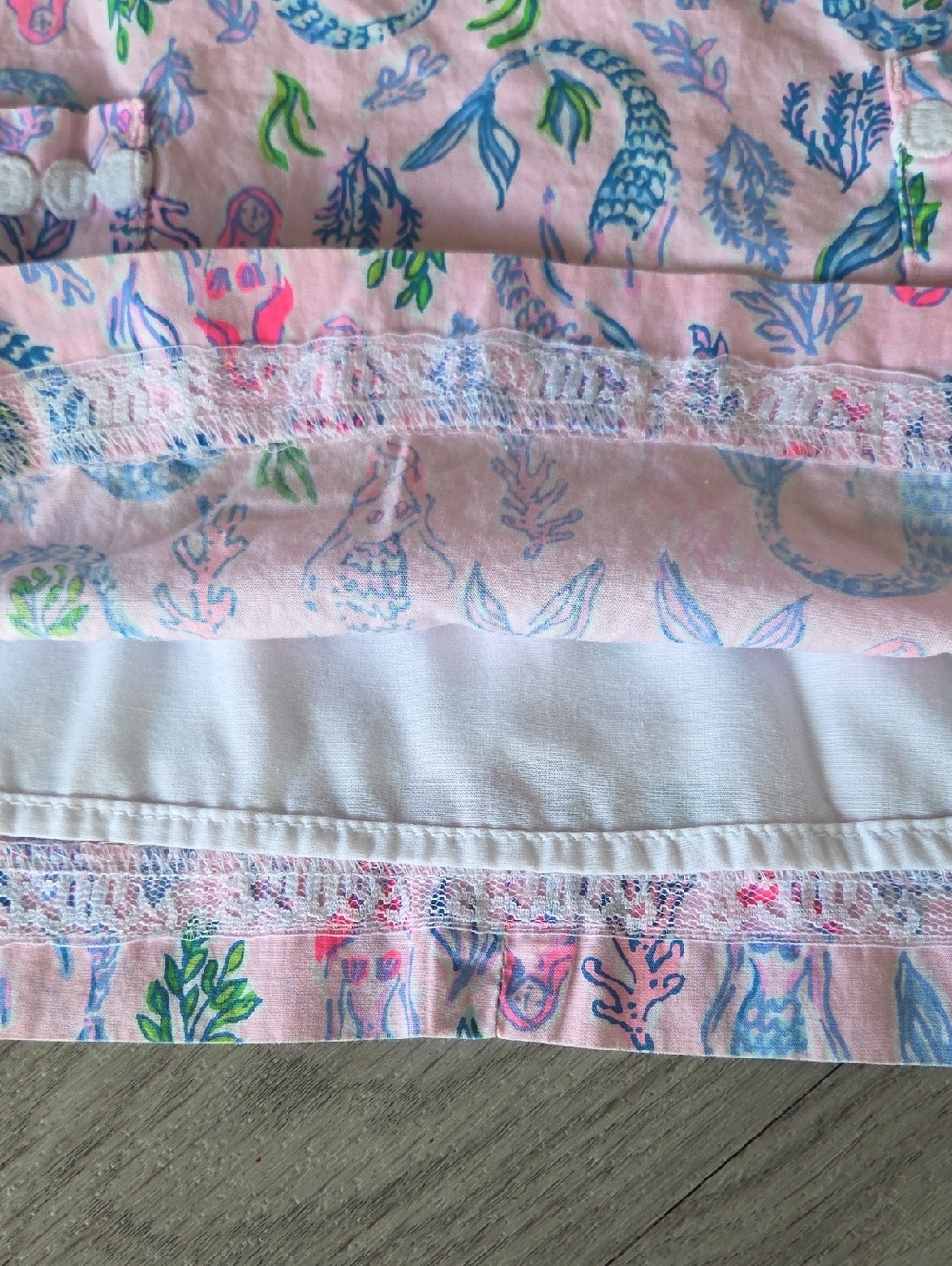 Little Lilly Pulitzer. Size 4. Mermaid Print. Shift Dress. ๐ง๐ปโโ๏ธ - Picture 8 of 13